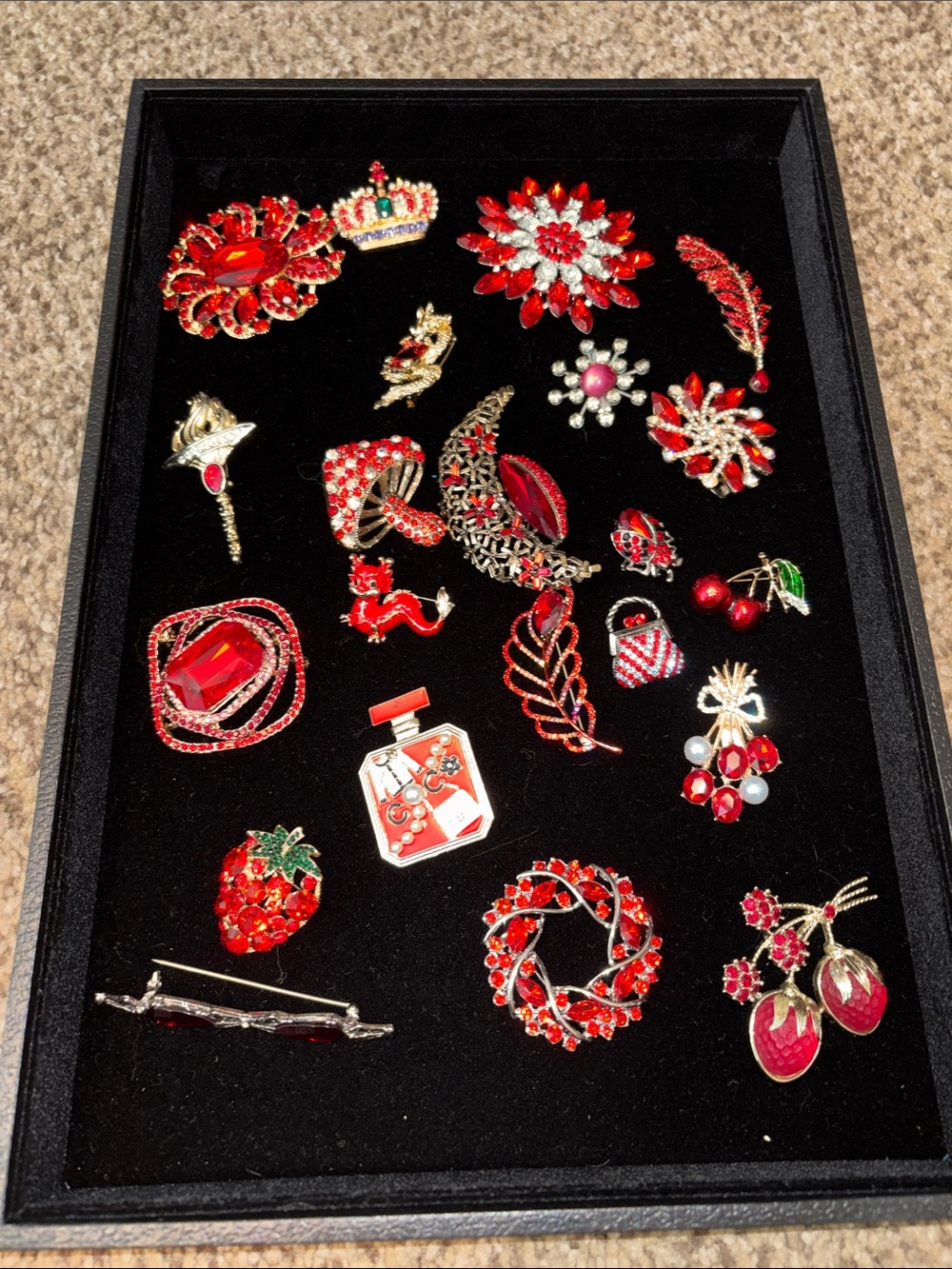 Lot of 22 Red Crystal Fashion Brooch Collection - Elegant Women's Jewelry